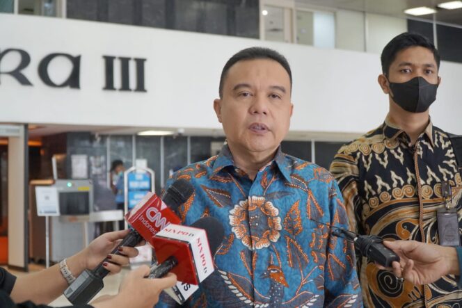 
Tanggapi Tarif Dagang Trump, Dasco: Indonesia Perlu Perkuat Diplomasi Dagang