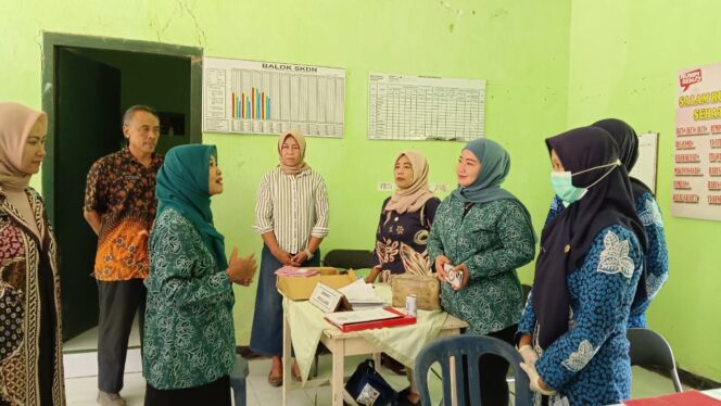 
Ketua TP PKK Silo Lakukan Monitoring ILP Imunisasi, Fitria Teguh: Hasilnya Cukup Baik 90 Persen