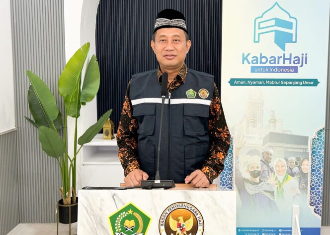 
Lebih dari 135 Ribu Jemaah Haji Indonesia Tiba di Arab Saudi, PPIH Imbau Jaga Kondisi Fisik dalam Cuaca Panas