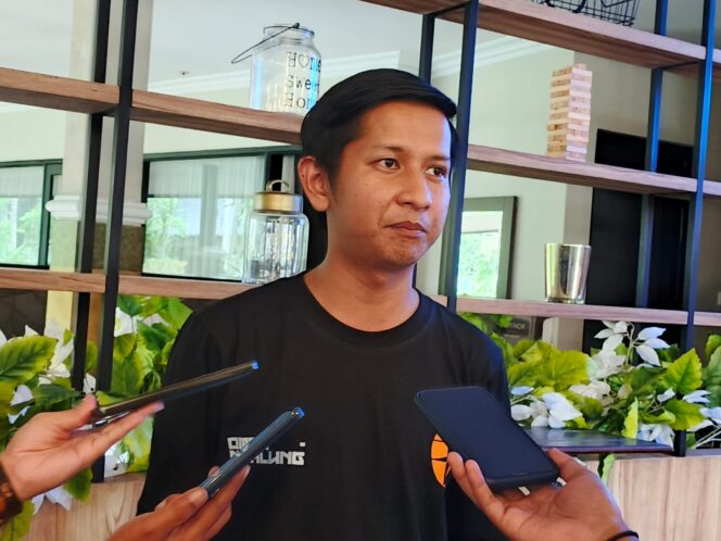 
Pengamat Nilai Langkah Bupati Fawait Menata PKL Sudah Sejalan dengan Amanat Presiden