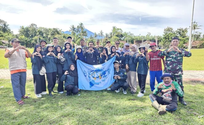 
Jalankan Program KSAD Kelestarian Lingkungan, TMMD Kodim Jember Tanam Ratusan Pohon di Plalangan
