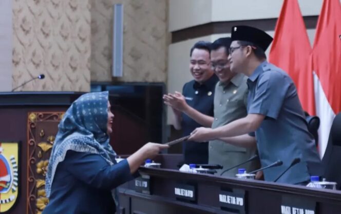 
Bupati Fawait Nyatakan Siap Sukseskan 2 Raperda Inisiatif DPRD Jember