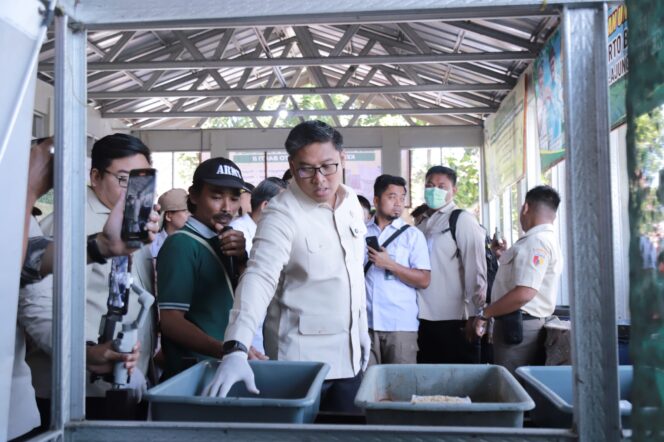 
Datang ke Jember, Wamen Sudaryono Paparkan Strategi Meningkatkan Produktivitas Pertanian