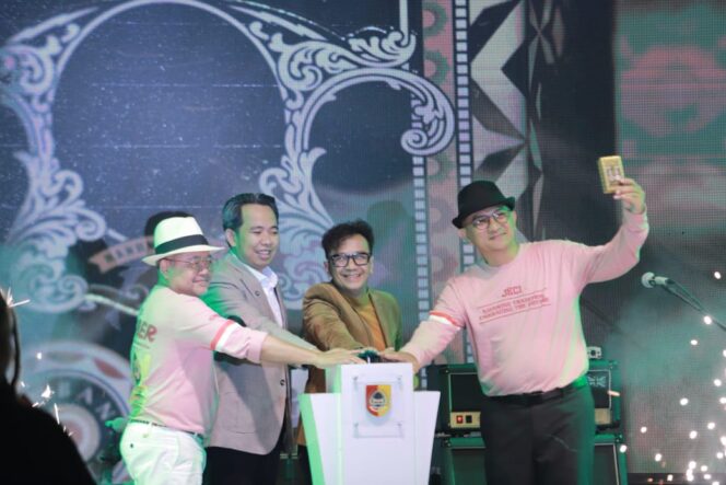 
Acara Berkelas Jember Kota Cerutu Indonesia Dihadiri Dubes, Bupati Fawait: Tidak Semua Daerah Bisa Gelar Seperti Ini