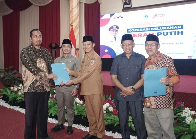 
Pemkot Pasuruan Tuntas Bentuk 34 Koperasi Kelurahan Merah Putih, Wali Kota: Ini Baru Awal