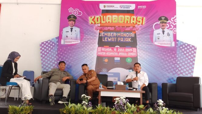 
Optimalkan Pendapatan Daerah, TP3D Kabupaten Jember Sosialisasikan Pajak Daerah