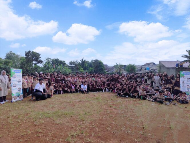 
Komunitas GUA Edukasi Lingkungan Kepada 350 Pelajar Madrasah Ibtidaiyah Nurul Islam