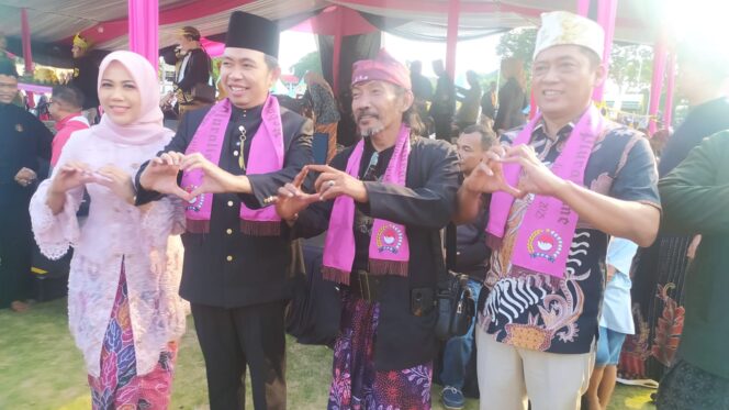 
Bupati Jember Gelar Apel Kebangsaan Cinta Pluralisme Selama 3 Hari, Budayawan Lokal Beri Apresiasi