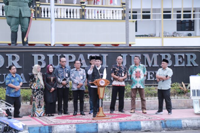 
Bupati Fawait Paparkan Sejumlah Program Strategis, Pekerja Migran dan Nelayan Turut Dapat Perhatian