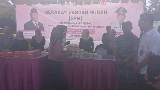 
Pemkab dan Bulog Jember Kolaborasi Buka Gerakan Pangan Murah di Seluruh Kecamatan