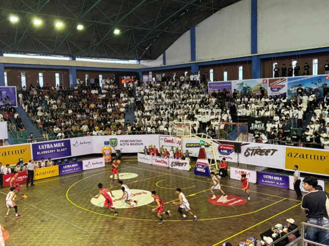 
Ribuan Pelajar Meriahkan Opening Honda DBL 2025 Seri Madiun