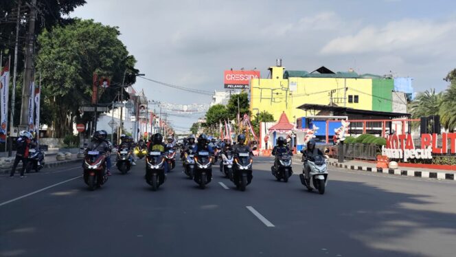 
Cegah Microsleep Saat Berkendara Berangkat dan Pulang Kerja, Lakukan Hal Ini agar #Cari_Aman di Jalan