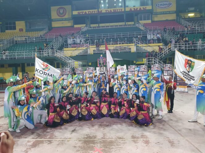 
Jadi Juara Umum Street Parade di MWBC, Gus Fawait Sebut JMB Kebanggaan Jember