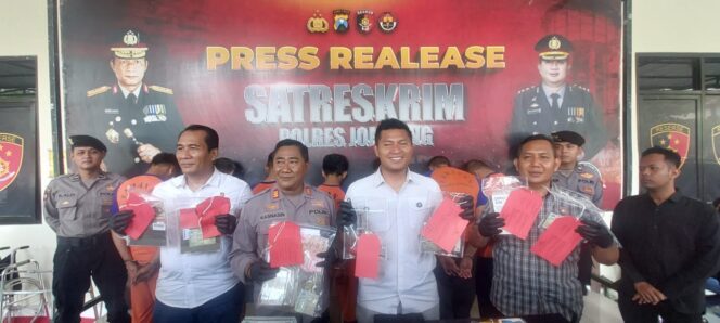 
Enam Pelaku Curanmor dan Penadahnya Berhasil Ditangkap Polres Jombang
