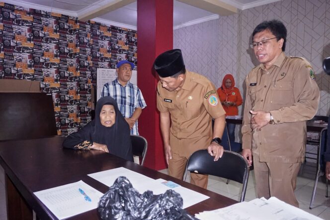 
Pemkot Pasuruan Lanjutkan Penyaluran Bansos Daerah untuk 724 KPM