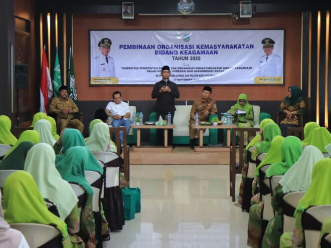 
Mas Adi Ajak Ibu-ibu Muslimat NU Bijak dalam Bermedia Sosial