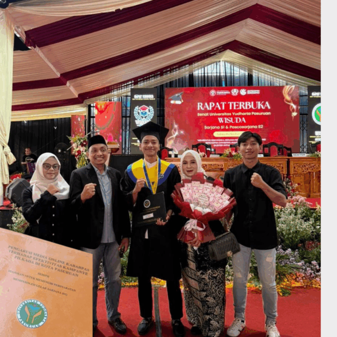 
Cerita Achmad Fauzi, Putra Anggota Dewan yang Sukses Angkat Skripsi tentang Pengaruh Pemberitaan Kabarpas dalam Pilkada