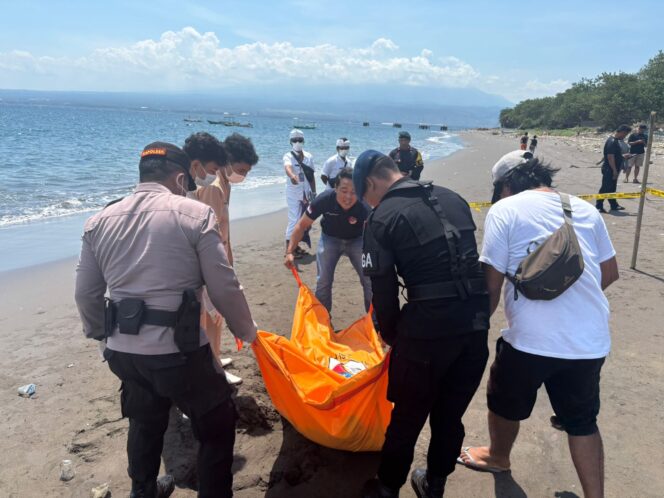 
Jasad Syakur, Korban KMP Tunu Pratama Jaya Asal Pasuruan Ditemukan di Bali