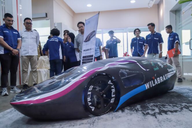
Bupati Fawait Apresiasi Karya Anak Muda Unej, Dorong Inovasi Otomotif Lokal