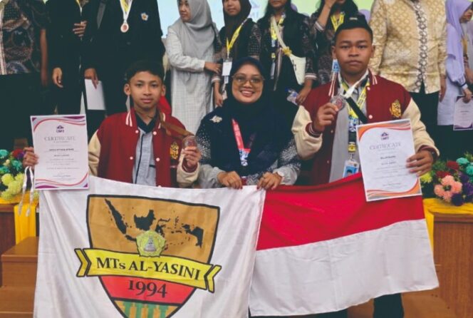 
Tiga Siswa MTs Al-Yasini Raih Juara Olimpiade Internasional