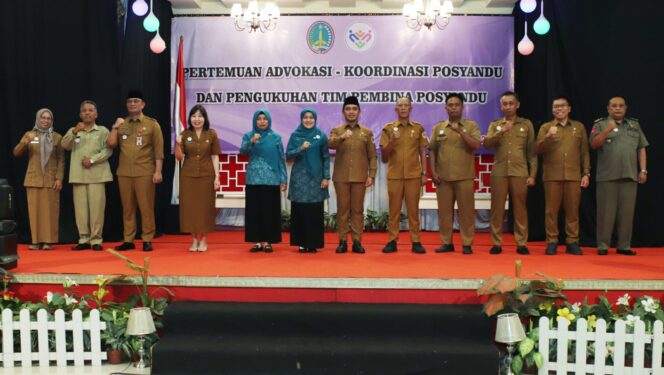 
Pemkot Pasuruan Kukuhkan Tim Pembina Posyandu, Dorong Transformasi Posyandu Jadi Pusat Layanan Masyarakat yang Komprehensif