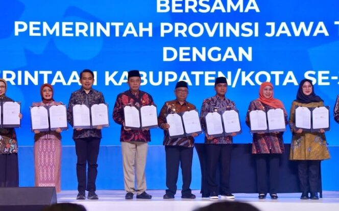 
Usai Kunker ke Jakarta, Bupati Fawait Teken Nota Restorative Justice di Surabaya