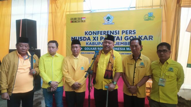 
Popularitas Tak Terbendung, Haji Karim Kembali Terpilih Pimpin Golkar Jember