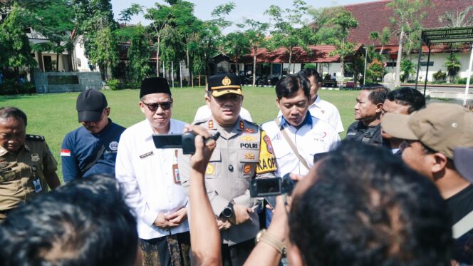 
Kapolres Pimpin Apel Akbar Kebangsaan Bersama Serikat Pekerja Kabupaten Jombang