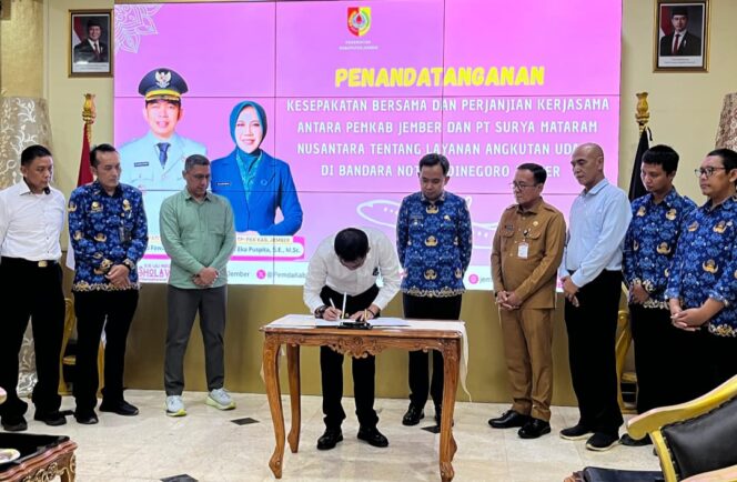 
Pintu Investasi Kembali Terbuka: Pemkab Jember dan Pihak Fly Jaya Sepakat Adakan Penerbangan Permanen