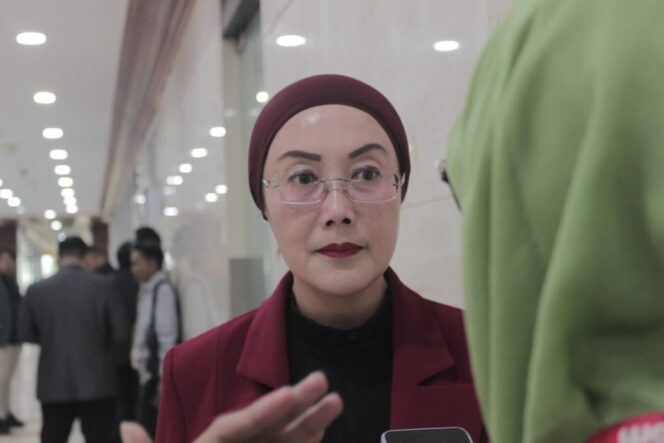 
Selly Andriany Gantina Desak Transparansi Penentuan BPIH