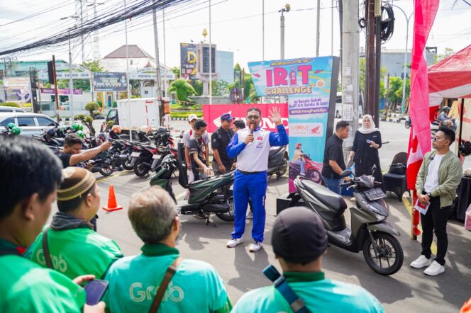 
Ojek Online Gresik Ikut Buktikan Keiritan Honda BeAT dalam BeAT Irit Challenge