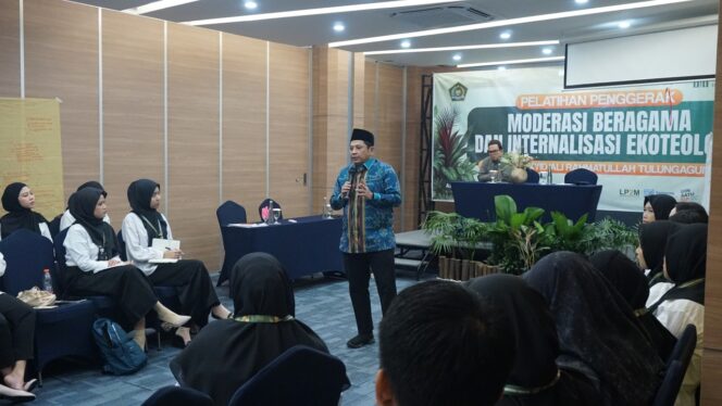 
Kepala BMBPSDM Kemenag Turun Gunung Menjadi Narasumber Pelatihan Moderasi Beragama dan Ekoteologi di UIN SATU