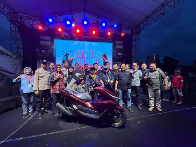 
MPM Honda Jatim Umumkan Pemenang PCX160 Periode ke-2 di Blitar; Kesempatan Masih Terbuka hingga Akhir Desember