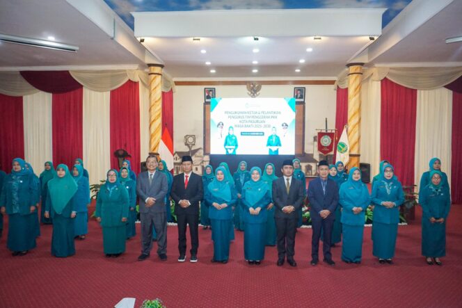 
TP PKK Kota Pasuruan Resmi Dilantik, Wali Kota Tegaskan Program Kerja yang Terukur dan Kolaboratif