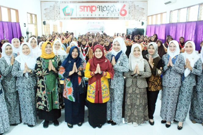 
Bunda Ani Ajak Remaja Putri Jaga Kesehatan Demi Wujudkan Indonesia Emas 2045