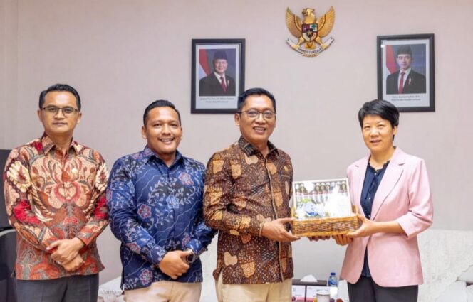 
Bidik Investor Tiongkok, DPRD Jember Buka Peluang Sister City dengan Kota Jinhua