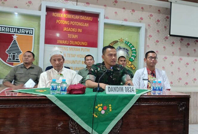 
Dandim Jember Bantah Anggotanya Tewas Akibat Miras, Dokter DKT Tegaskan Serka Putu Meninggal karena Serangan Jantung