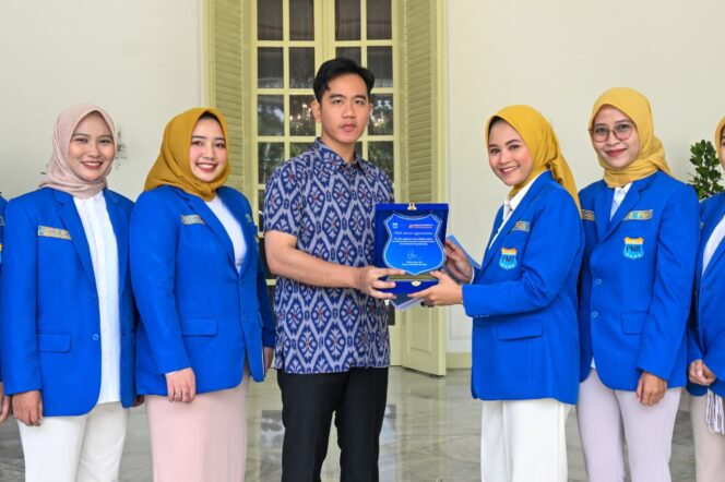 
Terima Pengurus Harian KOPRI PB PMII, Wapres Dorong Pemberdayaan Perempuan dan Anak Muda