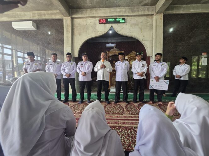 
Kemenag Pastikan KBM Madrasah di Sumatera Barat Berjalan Pascabanjir