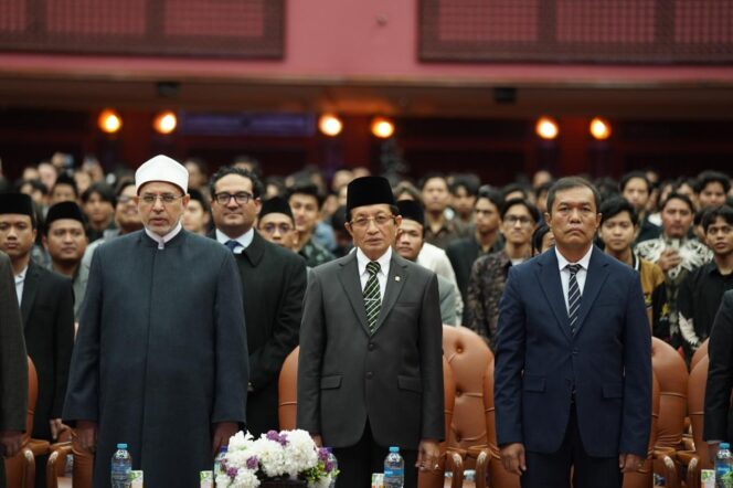 
Menag di Al-Azhar Kairo: Merusak Lingkungan Menyimpang dari Tujuan Ibadah