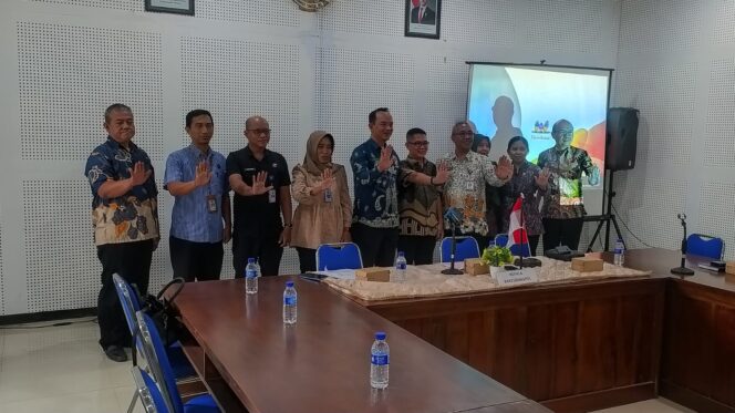 
BNNK Lumajang–Bakesbangpol Jember Bahas Pembentukan Unit Pelayanan Terpadu P4GN