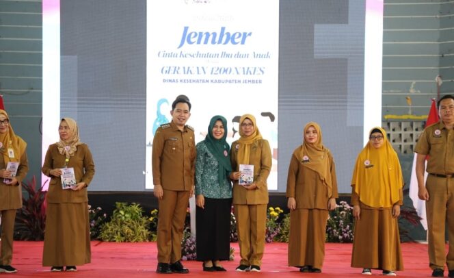 
Gerakkan 1.200 Nakes, Pemkab Jember Perkuat Upaya Tekan Stunting dan AKI-AKB