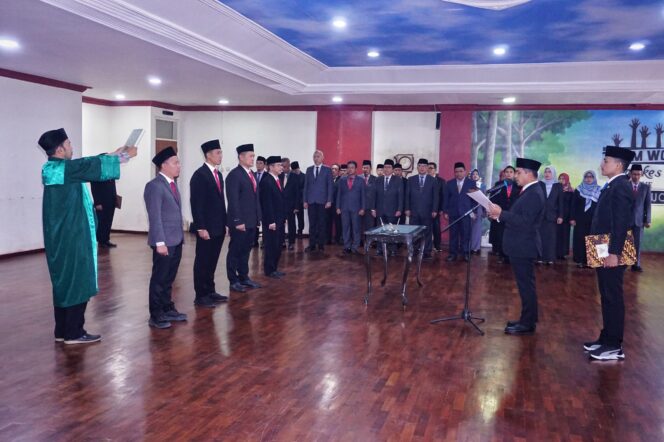 
dr. Adi Widianto Resmi Dilantik Jadi Direktur RSUD dr. R. Soedarsono Pasuruan