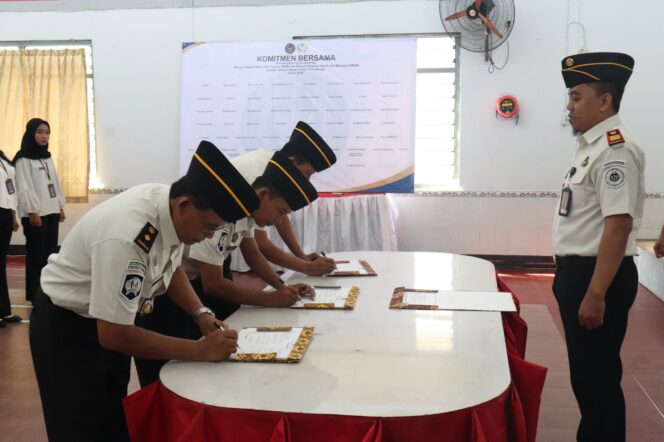 
Optimistis Raih Predikat WBBM, Rutan Kraksaan Teguhkan Pembangunan Zona Integritas