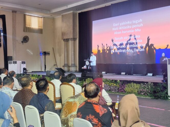 
Sosialisasi DTSEN, Mensos Ajak Kepala Desa Benahi Data Warga Rentan
