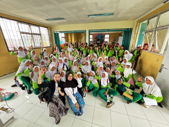 
Komunitas GUA Kembali Edukasi Siswa Kelola Sampah Lewat Praktik 3R