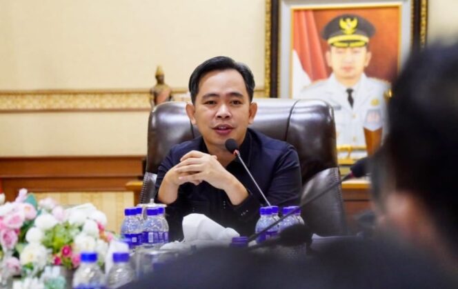 
Setahun Gus Fawait Memimpin Jember: RS Hampir Kolaps hingga Ribuan Sekolah Rusak Jadi Prioritas Pembenahan