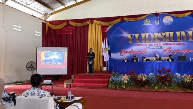 
307 Mahasiswa UNIWARA Ikuti Yudisium 2026, Rektor: Teruslah Belajar dan Berdampak di Masyarakat