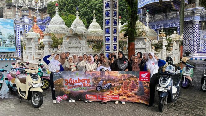 
Hijabers Malang Ngabuburide Seru Bersama Honda Scoopy, City Rolling hingga Masjid Tiban