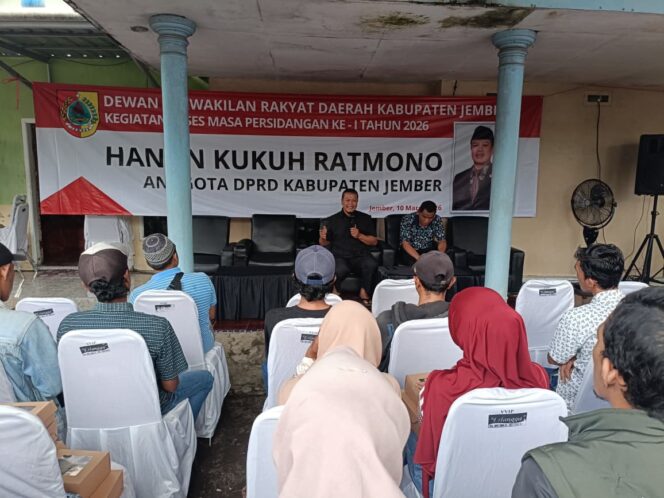 
Reses di Kalisat, DPRD Jember Sosialisasikan Program MBG dan Tampung Aspirasi Warga